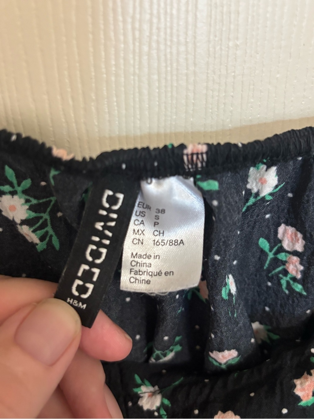 H&M Divided Black Floral Puff Sleeve Mini Dress Spring Brunch Garden Party Style - Picture 4 of 7